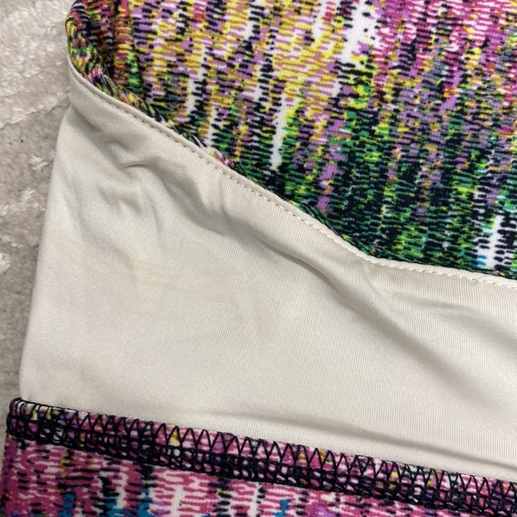 Multi color sports bra - Picture 3 of 4